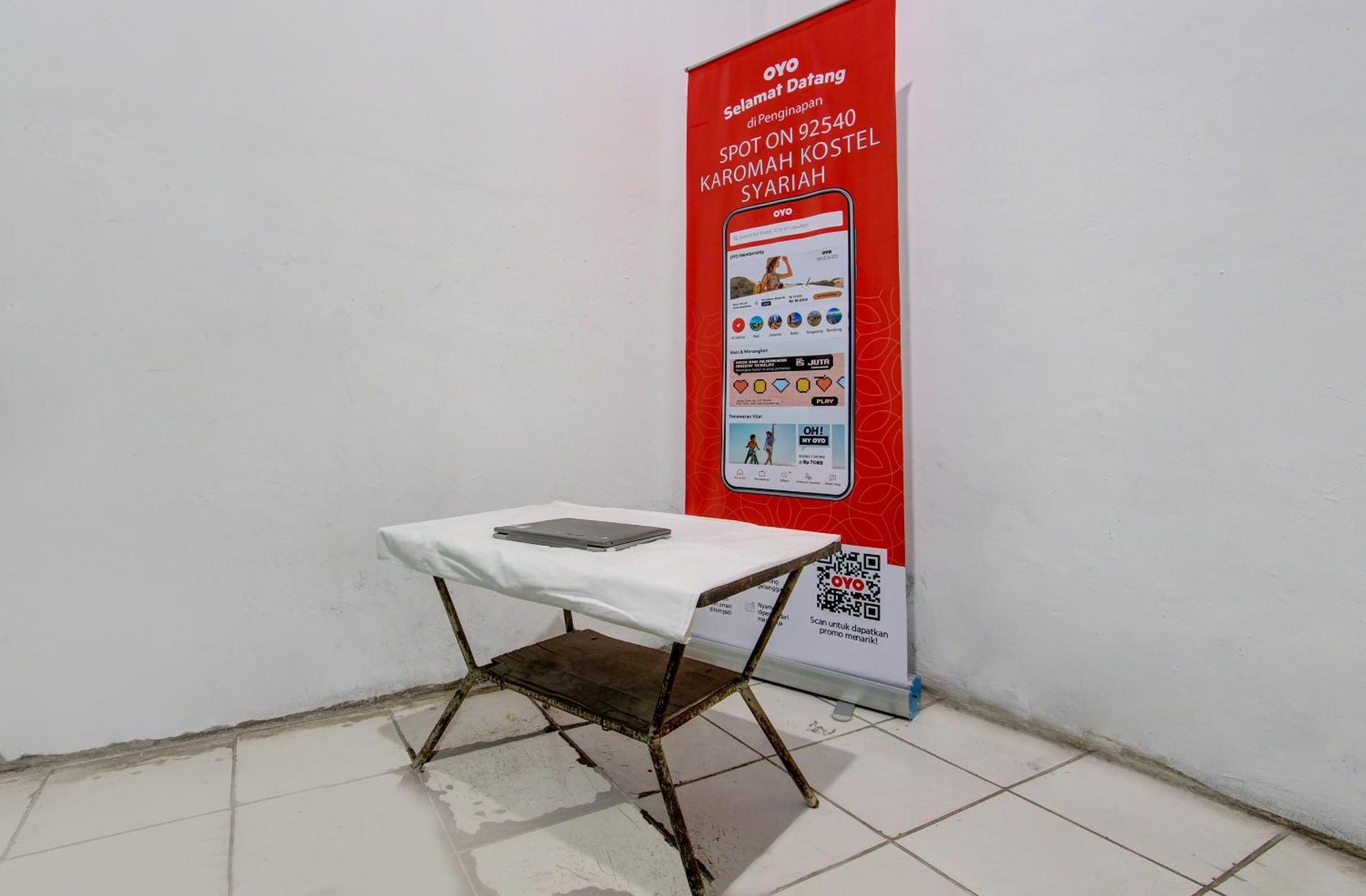 Hotel Spot On 92540 Karomah Kostel Syariah 2*