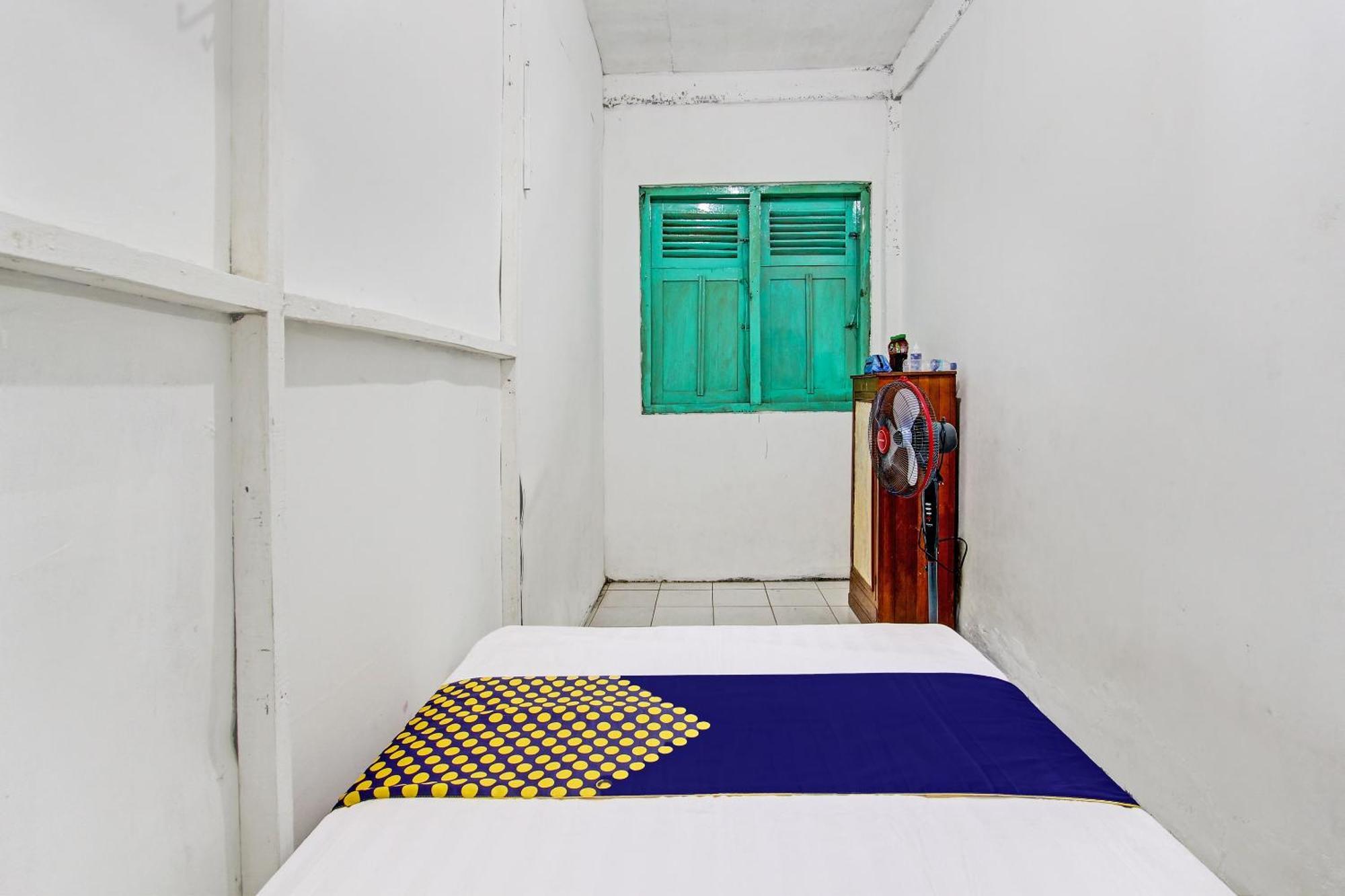 Hotel Spot On 92540 Karomah Kostel Syariah